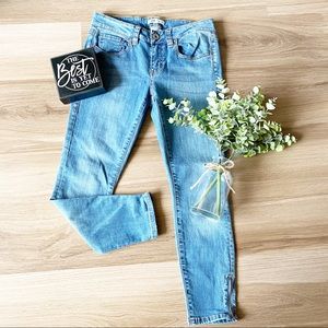 CAbi Jeans Style 220 Sz 6 Light Wash
